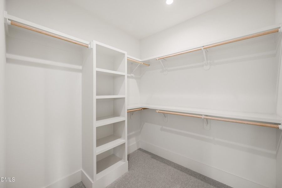 40 -2817 claremont rd, interior