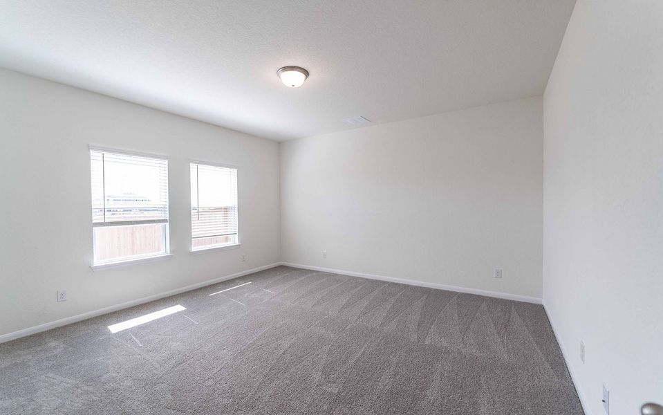 Spacious, unfurnished interior of a new home in Hannah Heights, Seguin (Image 12).