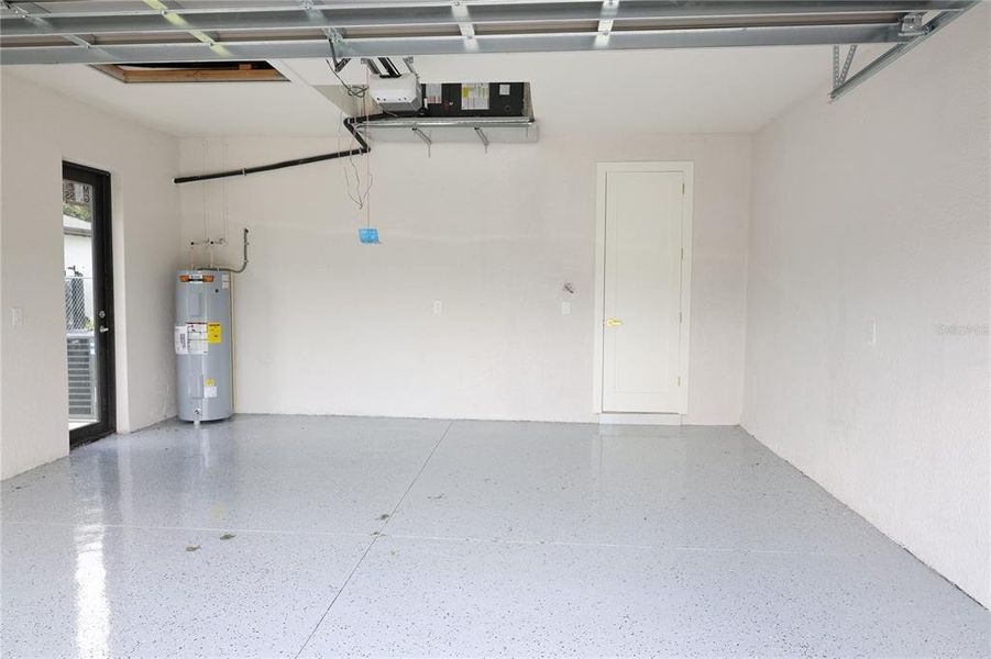 Spacious, unfurnished interior of a new home in , Lehigh Acres (Image 24). Spacious, unfurnished interior of a new home in , Lehigh Acres (Image 24).