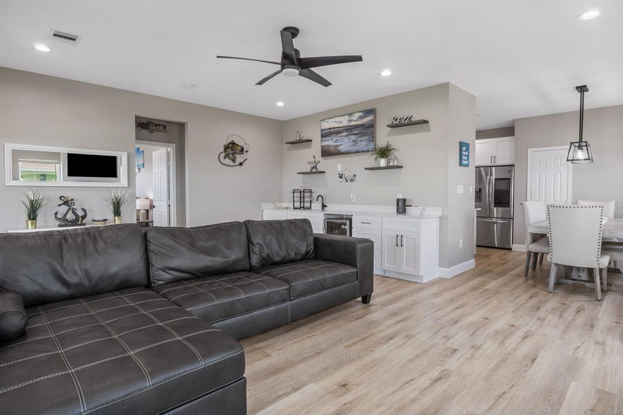 Furnished interior view inside a new home in , Bolivar (Image 35).