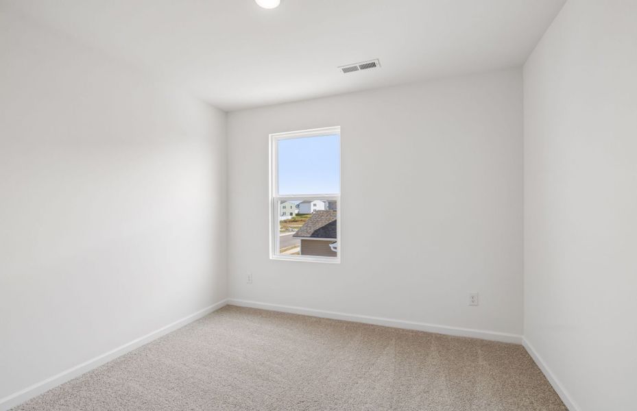 Spacious, unfurnished interior of a new home in Highlands of Carter's Station, Columbia (Image 28).