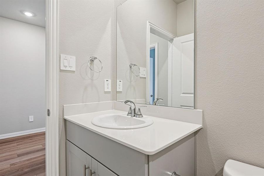 Photo is not of the actual home, but is an inspirational photo of builder’s model home and may depict options, furnishings, and/or decorator features that are not included. Photo is not of the actual home, but is an inspirational photo of builder’s model home and may depict options, furnishings, and/or decorator features that are not included.