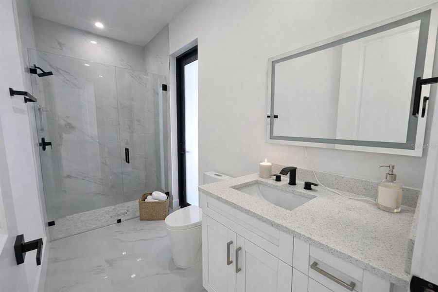 Furnished interior view inside a new home in , Cape Coral (Image 13).