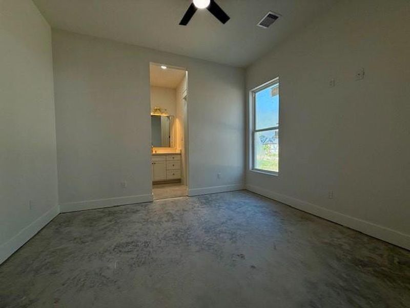 Spacious, unfurnished interior of a new home in , New Caney (Image 25).