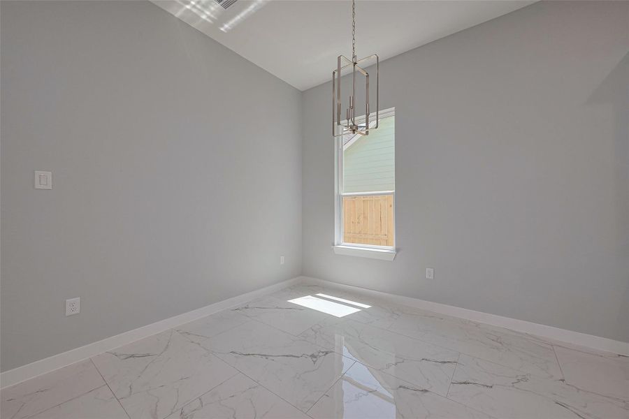 Spacious, unfurnished interior of a new home in , Houston (Image 12).