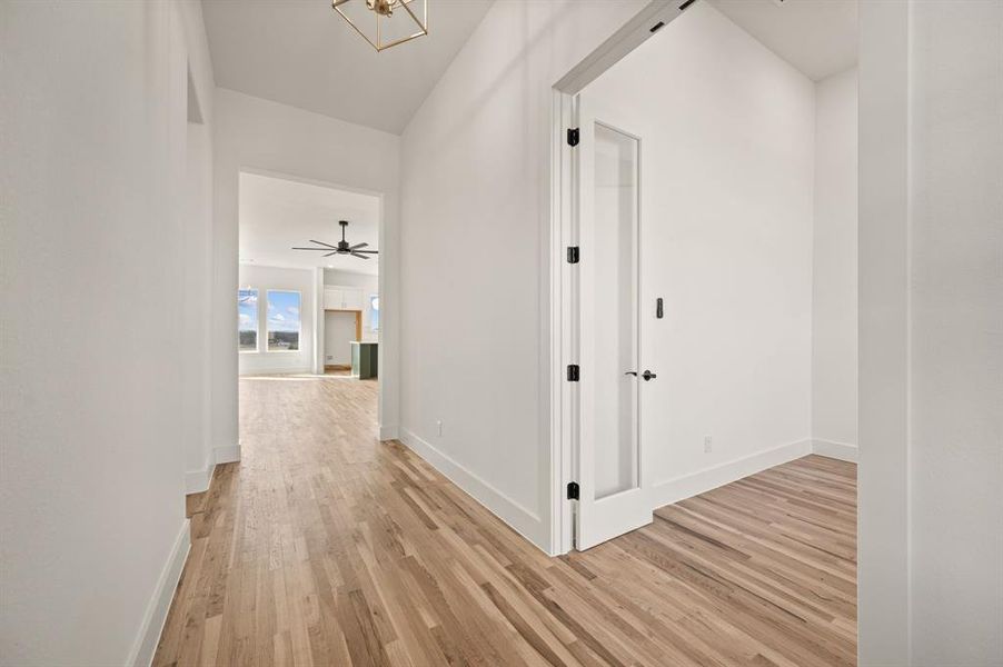 Spacious, unfurnished interior of a new home in Rocky Top Ranch, Reno (Image 31).