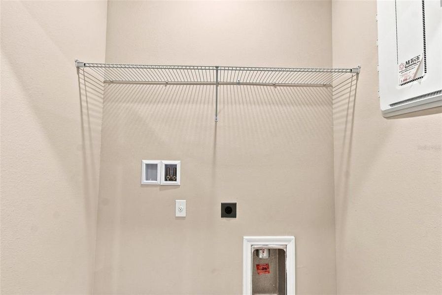 Spacious, unfurnished interior of a new home in , Daytona Beach (Image 22).