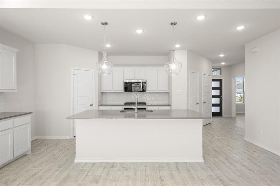 720 Scarlet Sage- Kitchen-2