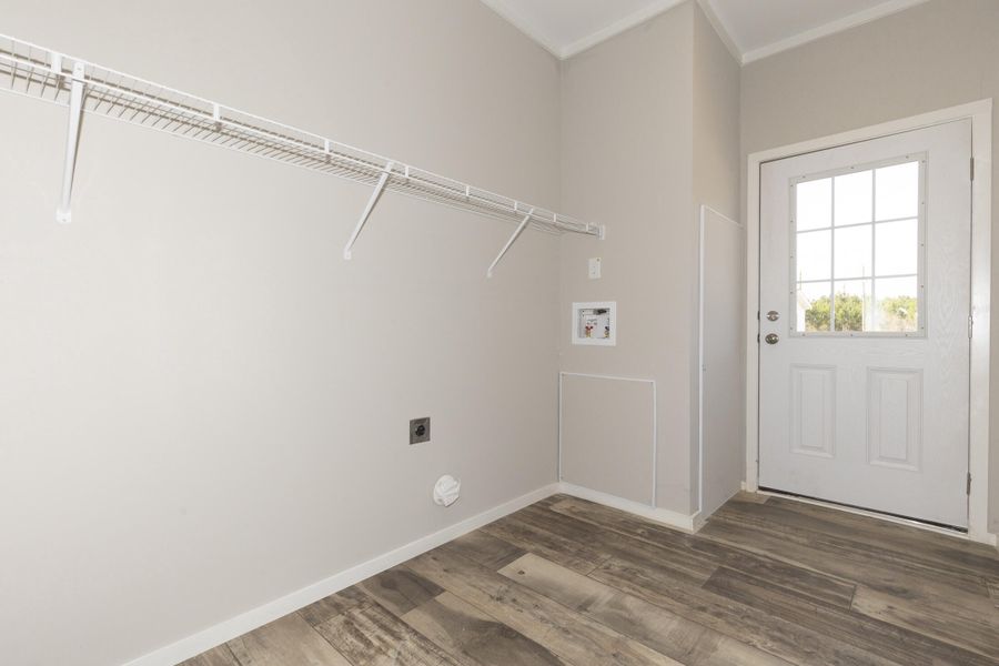 Spacious, unfurnished interior of a new home in , Georgetown (Image 15).