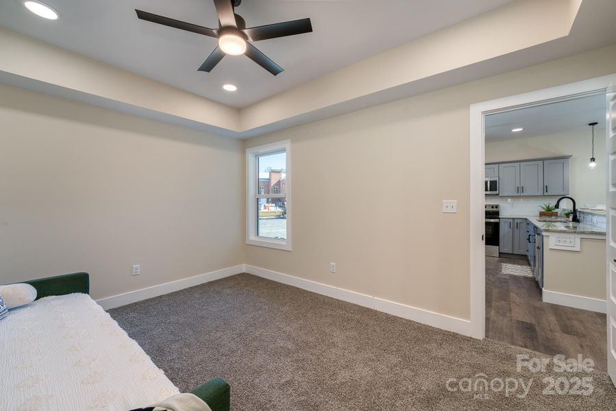 Spacious, unfurnished interior of a new home in , Brevard (Image 18).