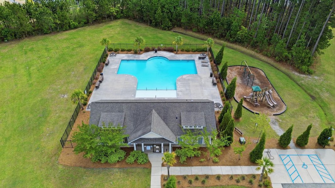 Community amenities in Sanctuary Cove at Cane Bay, Summerville (Image 51).