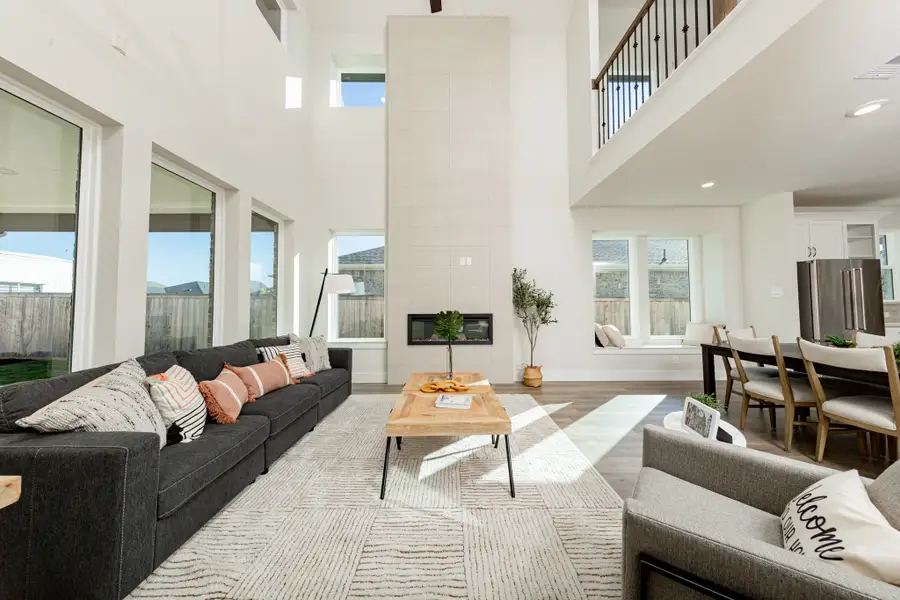 Furnished interior view inside a new home in Amira, Tomball (Image 5).