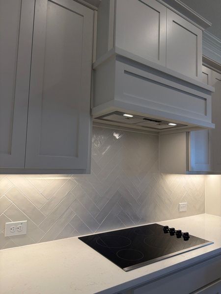 Close-up of interior finishes inside a home in Grayson Ridge, Van Alstyne (Image 6).