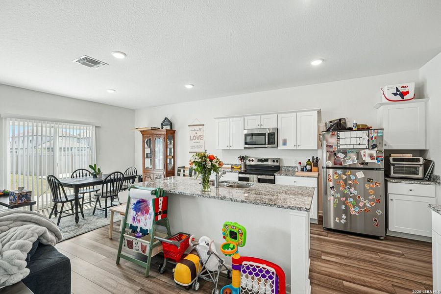Furnished interior view inside a new home in Hennersby Hollow, San Antonio (Image 37).