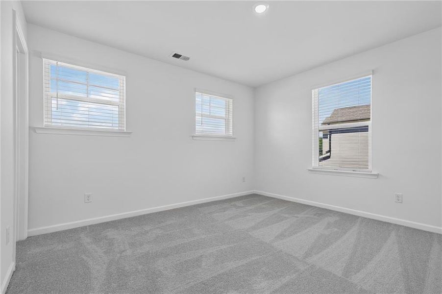 Spacious, unfurnished interior of a new home in Apalachee Hills, Bethlehem (Image 12). Spacious, unfurnished interior of a new home in Apalachee Hills, Bethlehem (Image 12).