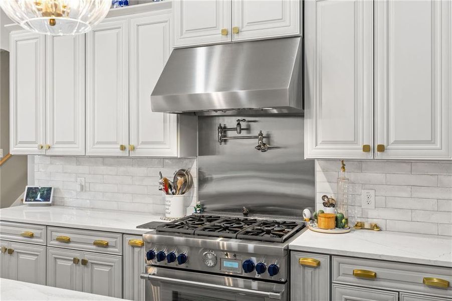 Image 48 of a home in .