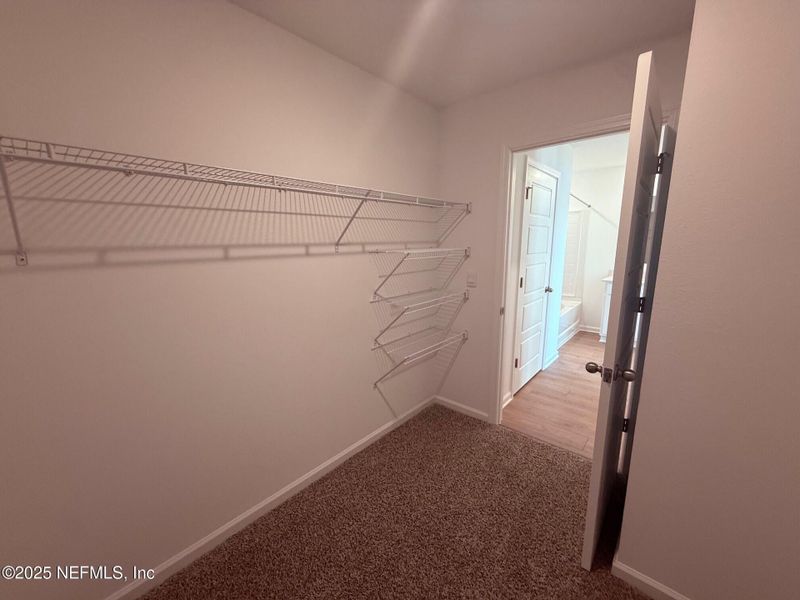 Spacious, unfurnished interior of a new home in The Arbors, Jacksonville (Image 25).
