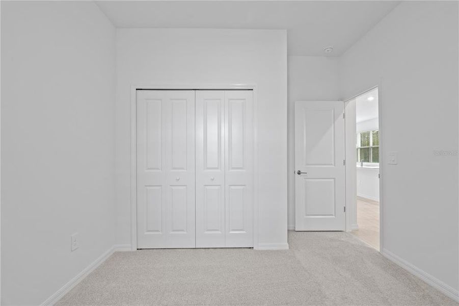 Spacious, unfurnished interior of a new home in Angeline, Land O' Lakes (Image 22).