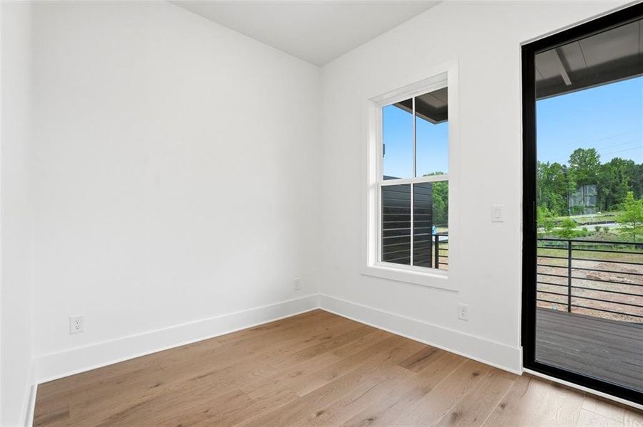 Spacious, unfurnished interior of a new home in , Alpharetta (Image 30). Spacious, unfurnished interior of a new home in , Alpharetta (Image 30).
