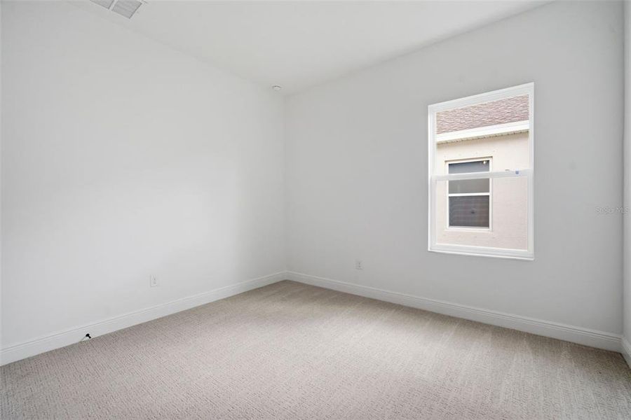Spacious, unfurnished interior of a new home in North River Ranch, Parrish (Image 40).