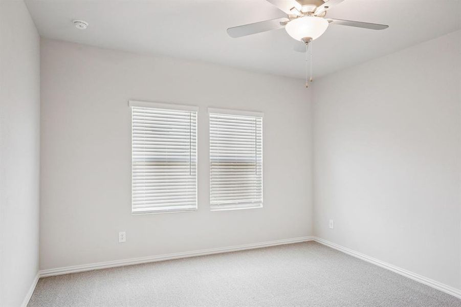 Photo is not of the actual home, but is an inspirational photo of builder’s model home and may depict options, furnishings, and/or decorator features that are not included. Photo is not of the actual home, but is an inspirational photo of builder’s model home and may depict options, furnishings, and/or decorator features that are not included.