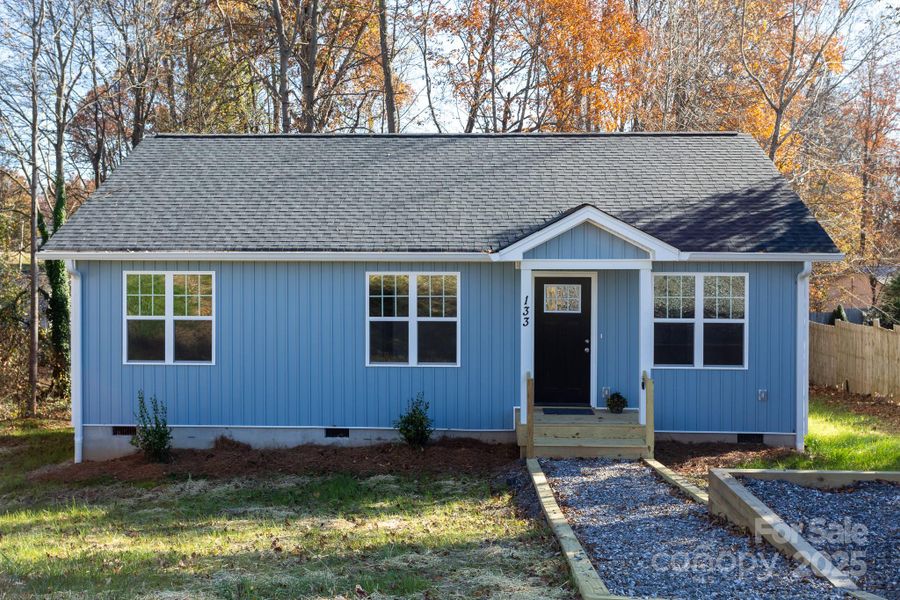 Exterior details and patio area of a home in , Statesville (Image 3).