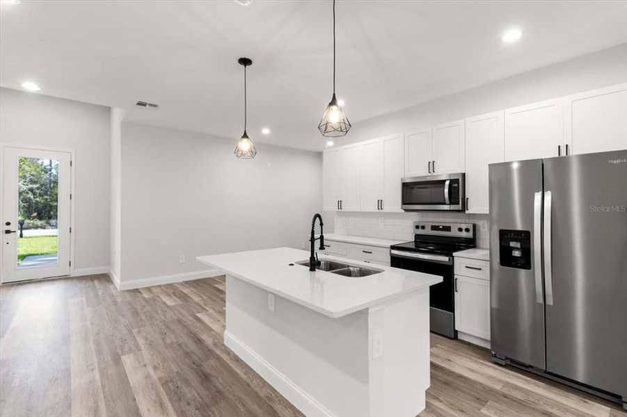 Furnished interior view inside a new home in , Dunnellon (Image 11).