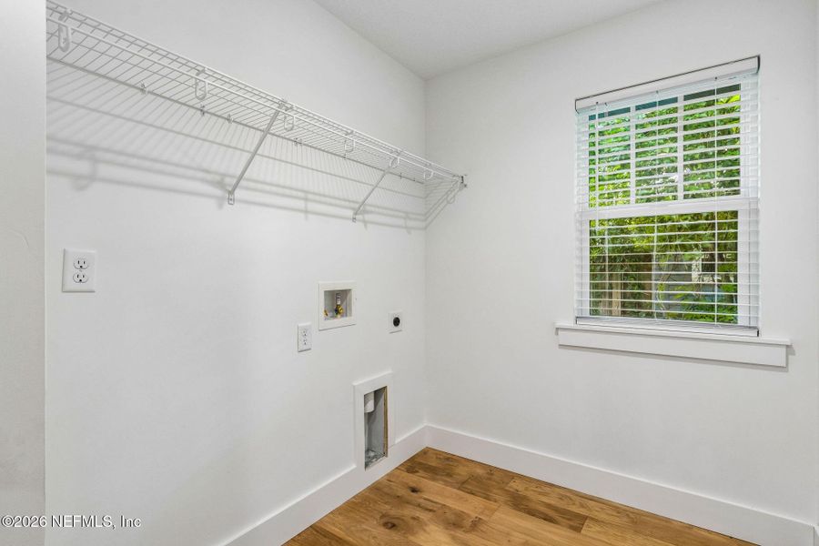 Spacious, unfurnished interior of a new home in , Jacksonville (Image 19).