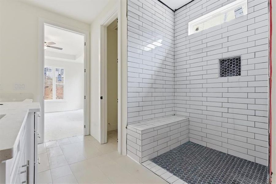 Furnished interior view inside a new home in , Cartersville (Image 4).