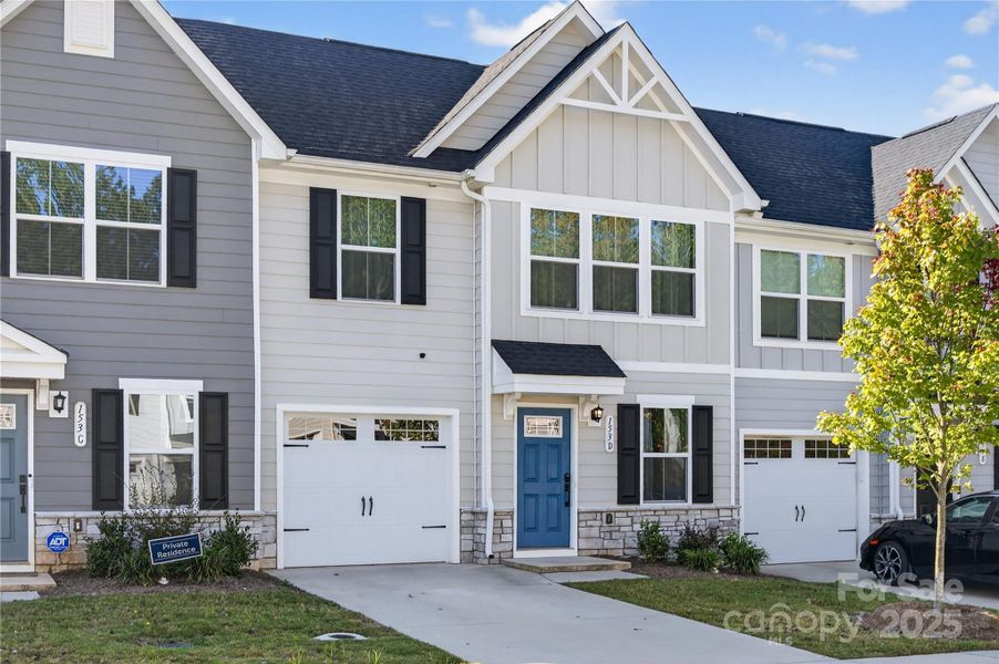 Image 37 of a home in .