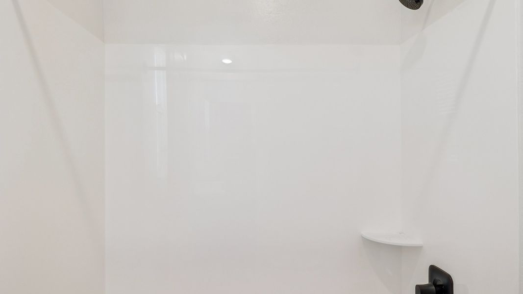 Representative interior finishes for a home built from the Crow by D.R. Horton in The Ridge at Stone Butte, Phoenix (Image 30).