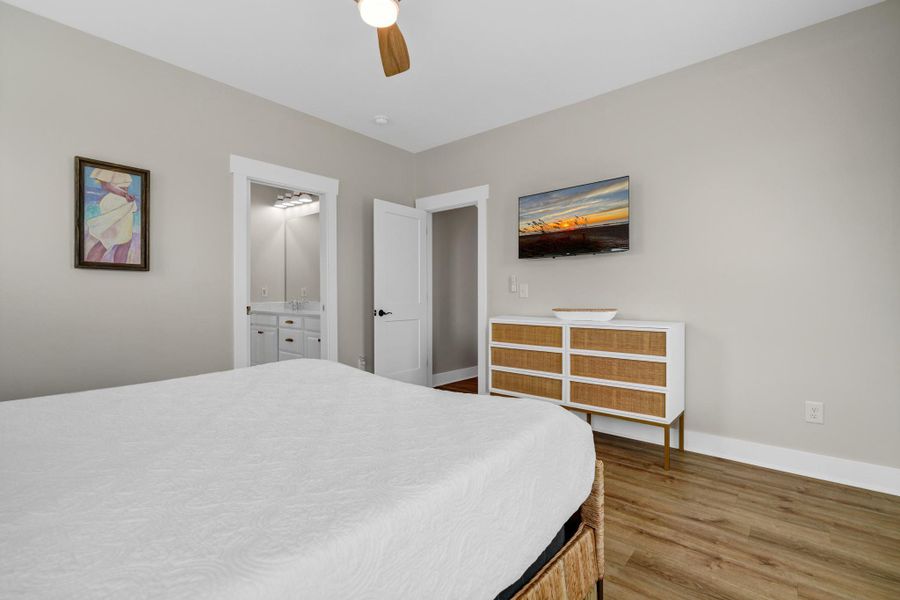 Furnished interior view inside a new home in , Edisto Island (Image 40).