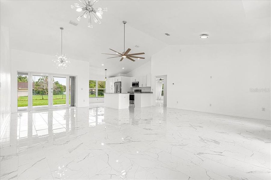 Spacious, unfurnished interior of a new home in , Summerfield (Image 30).