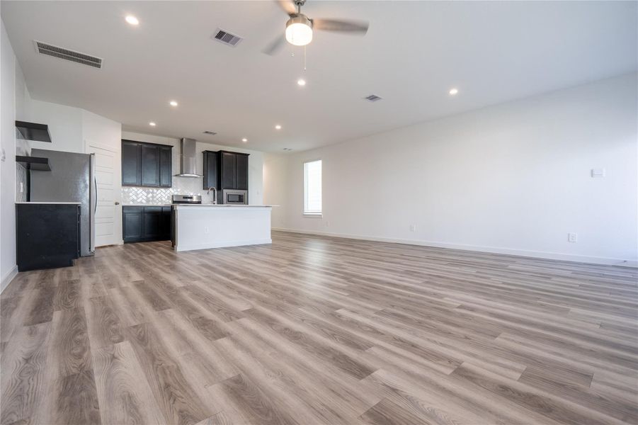 Spacious, unfurnished interior of a new home in City Gate, Houston (Image 21).