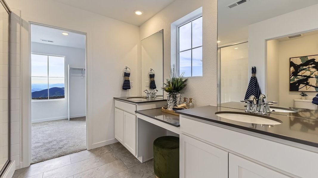 1881 Elbert Owners Bath F2 2of2 Base2