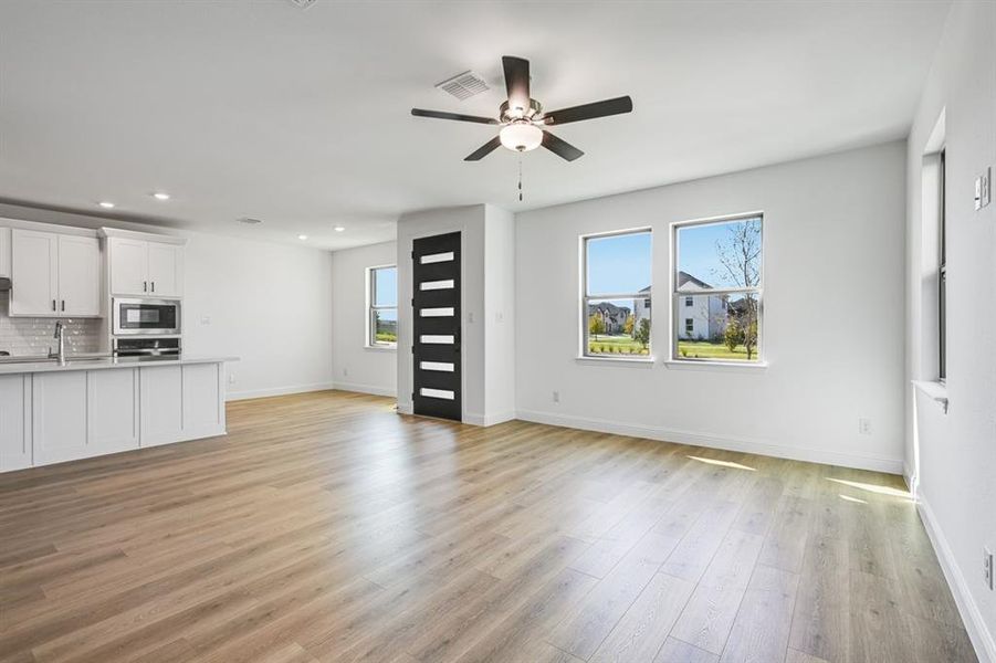 105 North Sky Drive ~ Ready Now 105 North Sky Drive ~ Ready Now