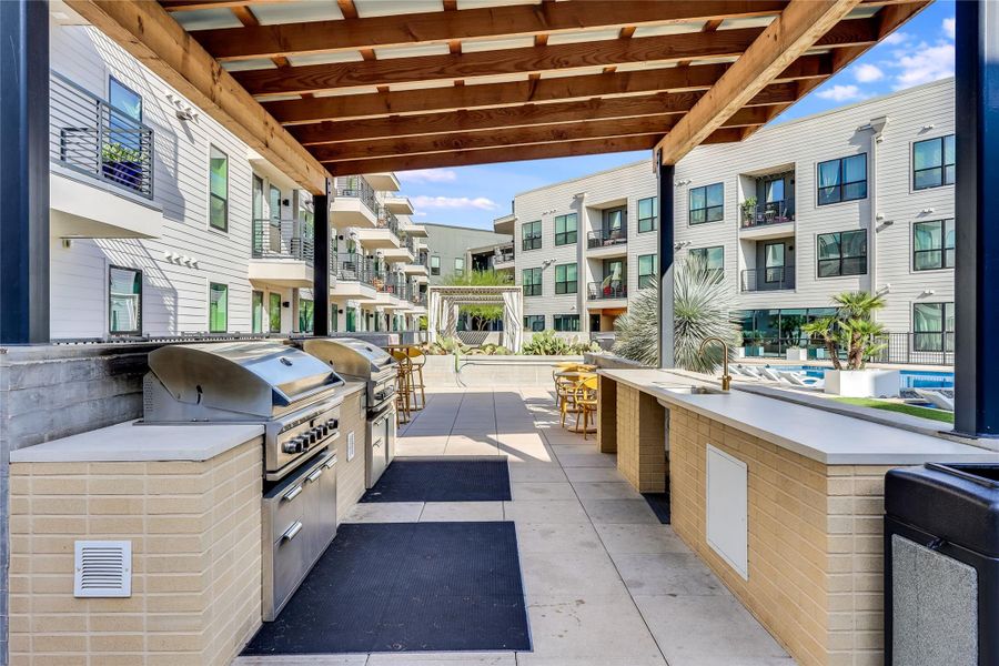 Exterior details and patio area of a home in , Austin (Image 15).