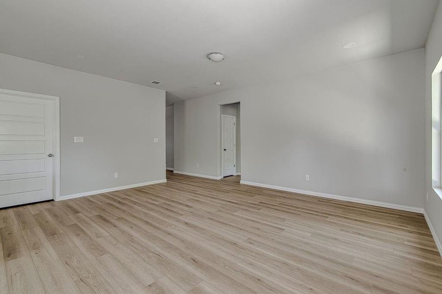 Spacious, unfurnished interior of a new home in , Fort Worth (Image 22). Spacious, unfurnished interior of a new home in , Fort Worth (Image 22).