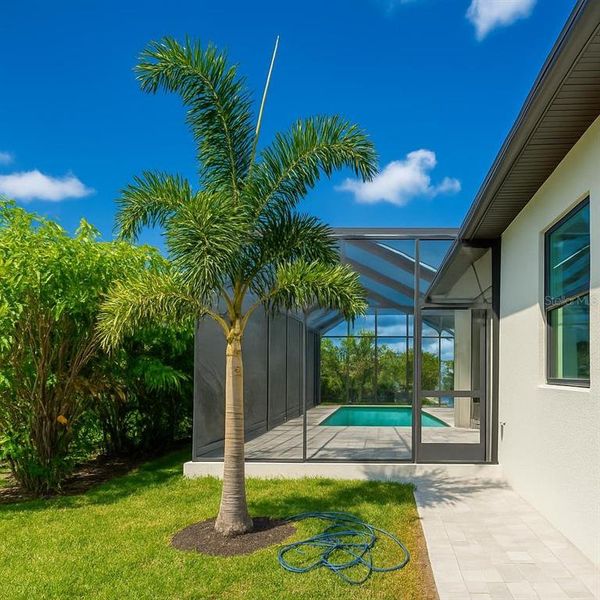 Exterior details and patio area of a home in , Rotonda West (Image 34).
