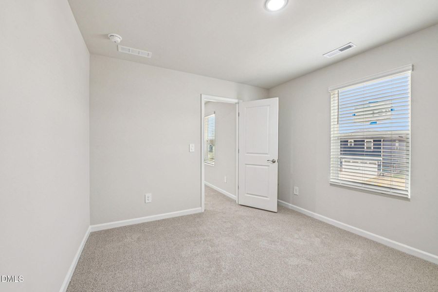 32-web-or-mls-Raleigh - Oak Manor - 928