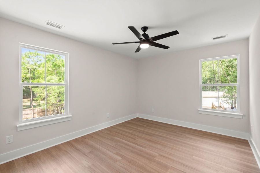 Spacious, unfurnished interior of a new home in , Hollywood (Image 30).