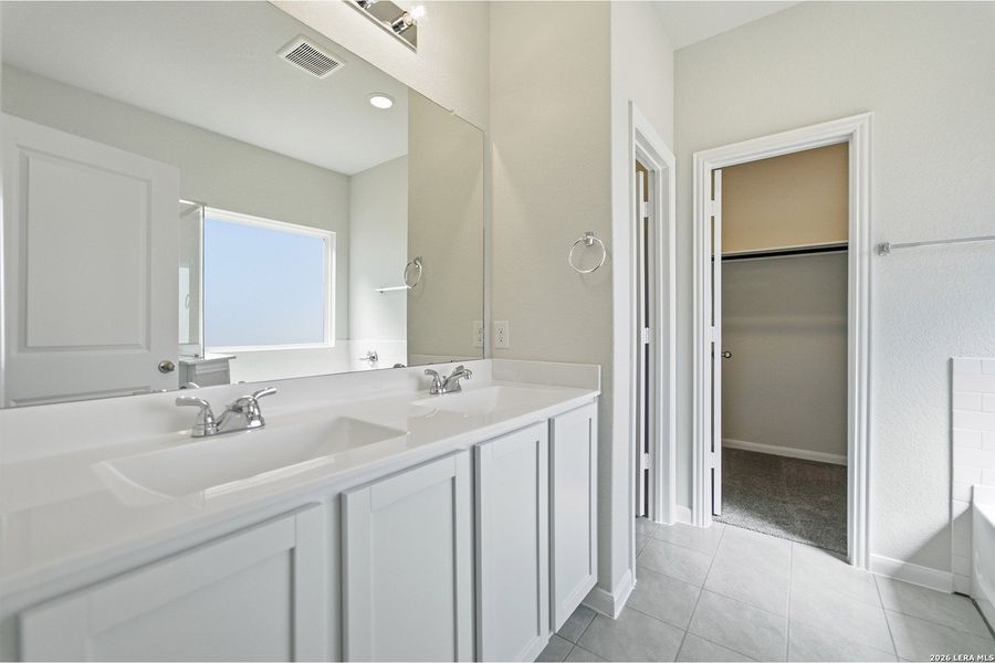 Furnished interior view inside a new home in Hickory Ridge, Elmendorf (Image 7).