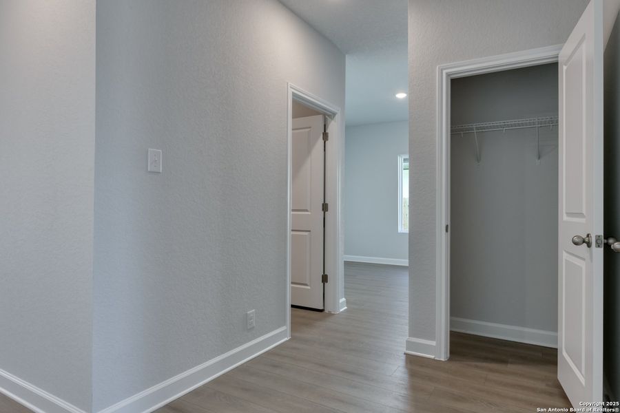 Spacious, unfurnished interior of a new home in Enclave at Hennersby Hollow 50's, San Antonio (Image 28). Spacious, unfurnished interior of a new home in Enclave at Hennersby Hollow 50's, San Antonio (Image 28).