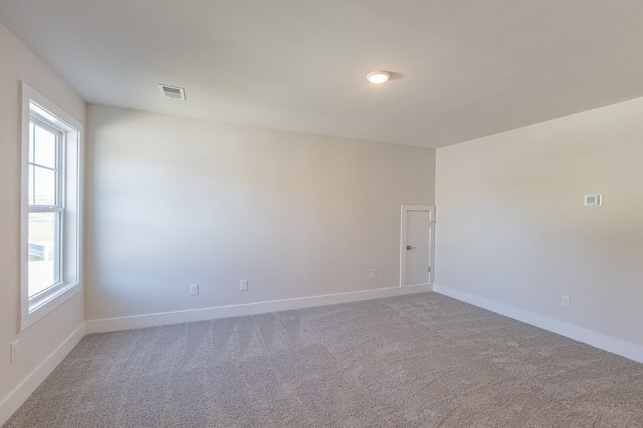 Representative unfurnished interior of a home built from the Barnard II by Great Southern Homes in Shady Grove, Conway (Image 42).
