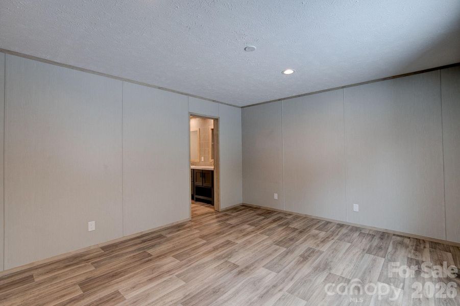 Spacious, unfurnished interior of a new home in , Chester (Image 28).