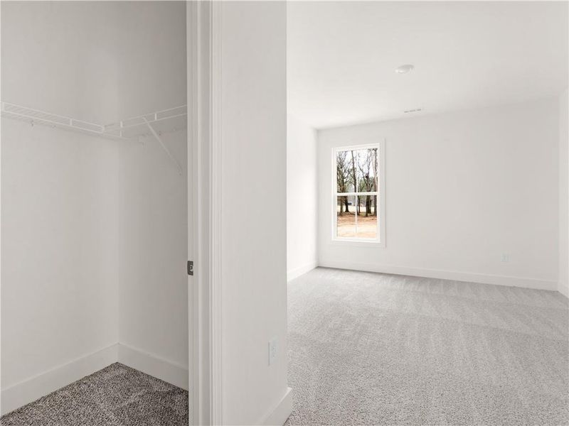 Spacious, unfurnished interior of a new home in , Mansfield (Image 23).