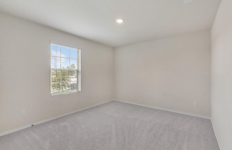 Spacious, unfurnished interior of a new home in Sonterra, Jarrell (Image 34).