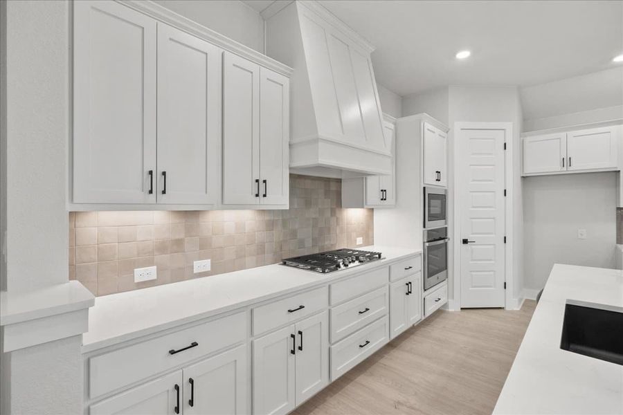 Furnished interior view inside a new home in 6 Creeks, Kyle (Image 10). Furnished interior view inside a new home in 6 Creeks, Kyle (Image 10).