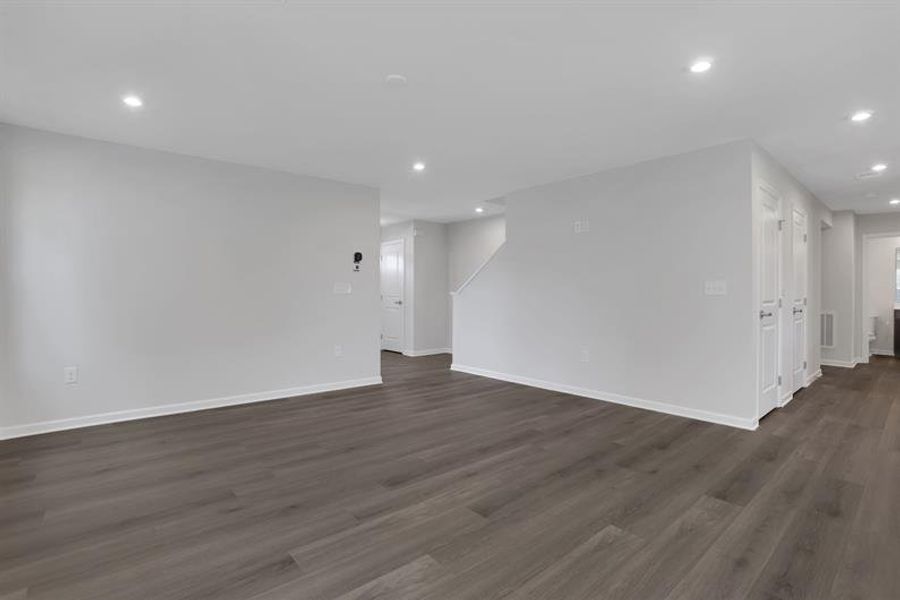 Spacious, unfurnished interior of a new home in Summertree, Stone Mountain (Image 22).