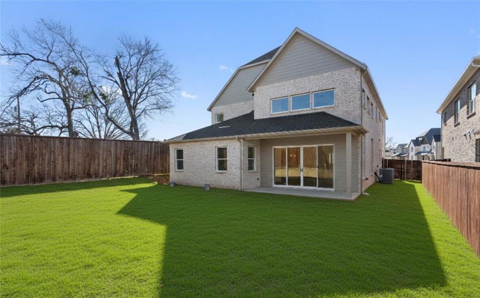 Exterior details and patio area of a home in , Garland (Image 3).